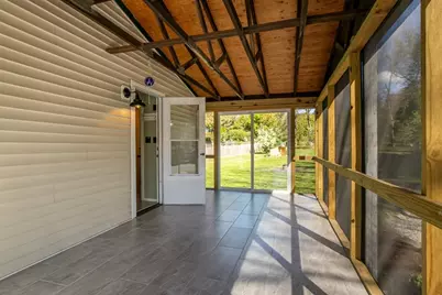 196 Center St, Groveland, MA 01834 - Photo 12