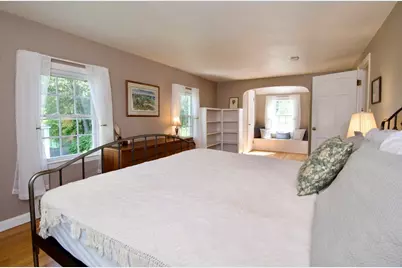129 Chalmers St, Springfield, MA 01118 - Photo 32