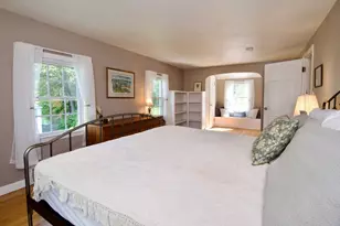 129 Chalmers St, Springfield, MA 01118 - Photo 32