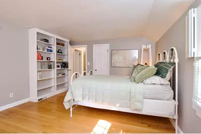 129 Chalmers St, Springfield, MA 01118 - Photo 26