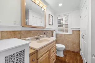 458 E 8th St, Boston, MA 02127 - Photo 10