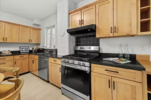 458 E 8th St, Boston, MA 02127 - Photo 6