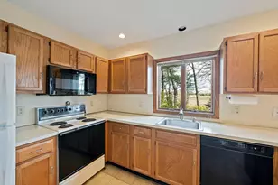 18 Somerville St, Marshfield, MA 02050 - Photo 6