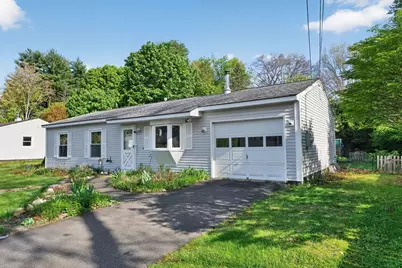 13 Drewsen Dr, Northampton, MA 01062 - Photo 4