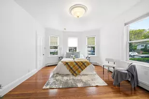 166 Chestnut St, Brookline, MA 02445 - Photo 6