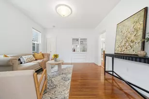 166 Chestnut St, Brookline, MA 02445 - Photo 8