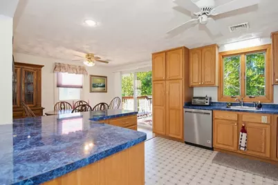 37 Cresthaven Drive, Burlington, MA 01803 - Photo 8