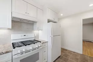 19 Alton Ct, Brookline, MA 02446 - Photo 6