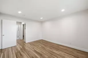 19 Alton Ct, Brookline, MA 02446 - Photo 14