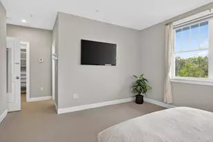 2 Inwood Dr, Woburn, MA 01801 - Photo 10