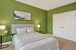 2 Inwood Dr, Woburn, MA 01801 - Photo 16