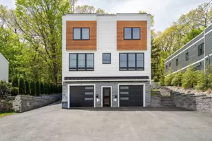 366 Massachusetts Ave, Lexington, MA 02420 - Photo 2