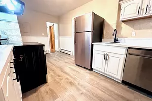 22 Pompeii St, Boston, MA 02119 - Photo 6