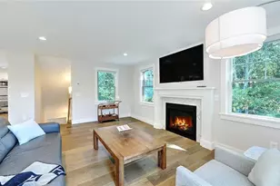137 Rosebriar Ave, South Kingstown, RI 02879 - Photo 10
