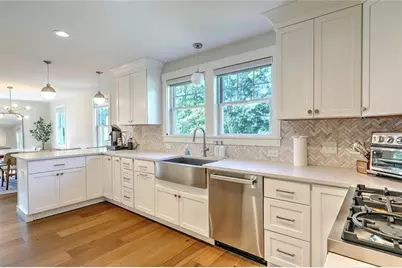 137 Rosebriar Avenue, South Kingstown, RI 02879 - Photo 16