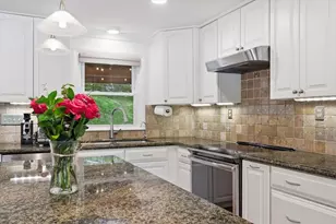 9 Brady Rd Ext, Westborough, MA 01581 - Photo 4