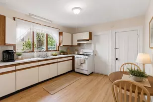 152 Spruce St, Watertown, MA 02472 - Photo 8