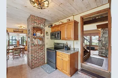 21 Elmwood Avenue, West Springfield, MA 01089 - Photo 8