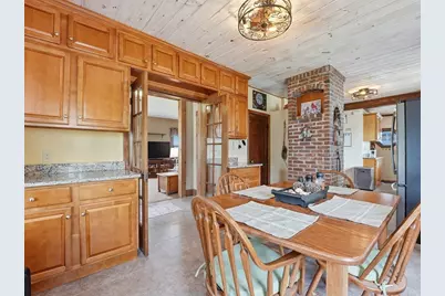 21 Elmwood Avenue, West Springfield, MA 01089 - Photo 6