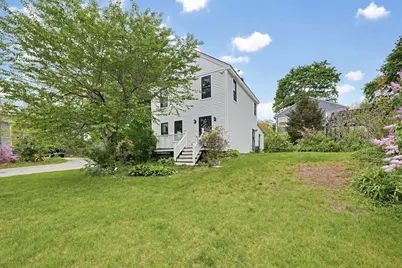211 Mendon St, Hopedale, MA 01747 - Photo 2