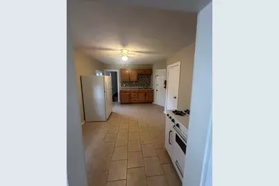 302 South Main #3, Attleboro, MA 02703 - Photo 2