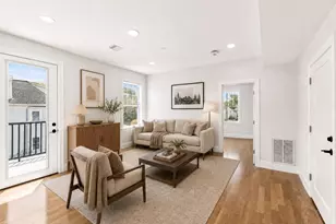 4 Wakefield Ave, Wakefield, MA 01880 - Photo 16