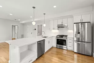 4 Wakefield Ave, Wakefield, MA 01880 - Photo 10