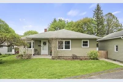 8 McKinley Street, Adams, MA 01220 - Photo 2
