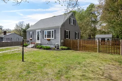 17 Melvern Rd, Abington, MA 02351 - Photo 2
