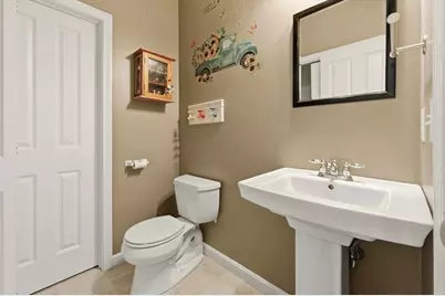20 Crown St, Spencer, MA 01562 - Photo 12