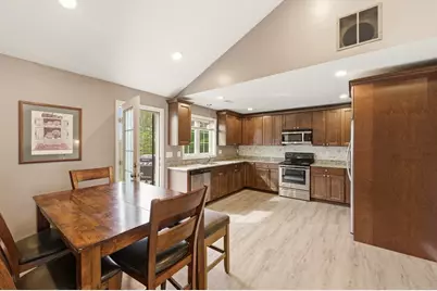 20 Crown St, Spencer, MA 01562 - Photo 4