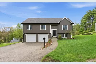 20 Crown St, Spencer, MA 01562 - Photo 2