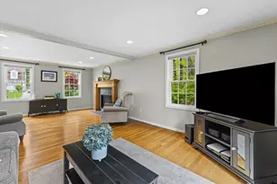 1 Magnolia Dr, Ayer, MA 01432 - Photo 8