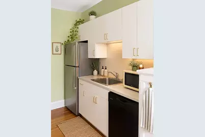 100 Madison Ave #6, Newton, MA 02460 - Photo 4