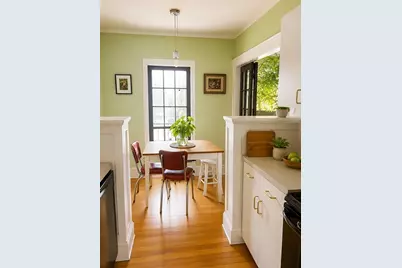 100 Madison Ave #6, Newton, MA 02460 - Photo 2