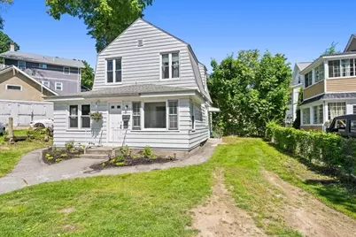 4 Howland Terrace, Worcester, MA 01602 - Photo 2