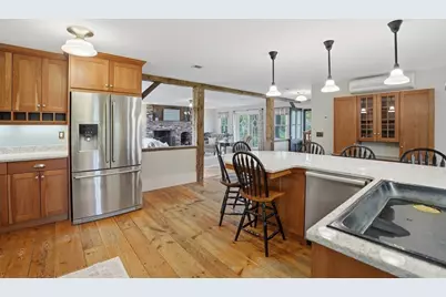 26 Main St, Hubbardston, MA 01452 - Photo 6