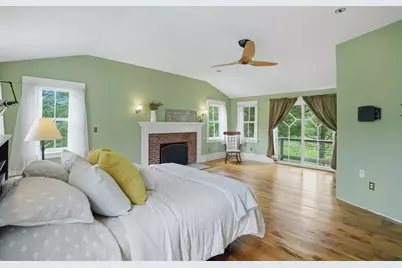 26 Main St, Hubbardston, MA 01452 - Photo 20