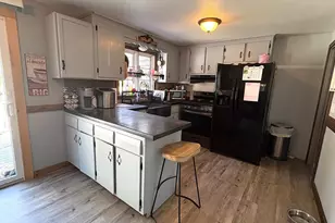 15 Fairhaven, East Longmeadow, MA 01028 - Photo 8
