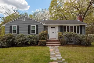 10 Brentwood Dr, Reading, MA 01867 - Photo 1