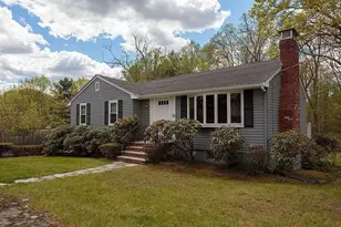 10 Brentwood Dr, Reading, MA 01867 - Photo 2