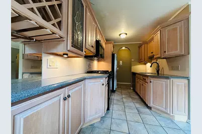 288 Regency Park Dr #288, Agawam, MA 01001 - Photo 4