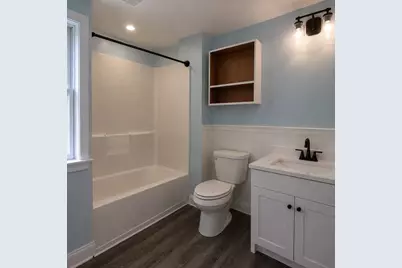 196 E Main St #C, Avon, MA 02322 - Photo 6