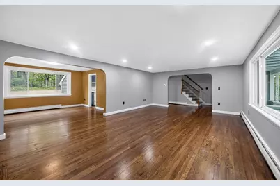 61 Jordan St, Chelmsford, MA 01863 - Photo 12