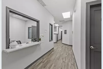 285 Main St, Fitchburg, MA 01420 - Photo 6