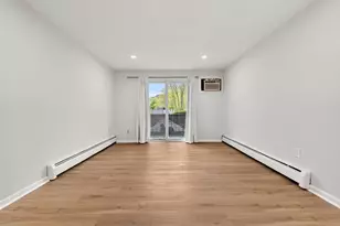 81 High St, Amesbury, MA 01913 - Photo 6