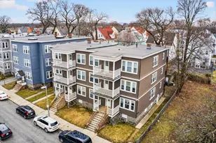 21 Hosmer St, Boston, MA 02126 - Photo 4