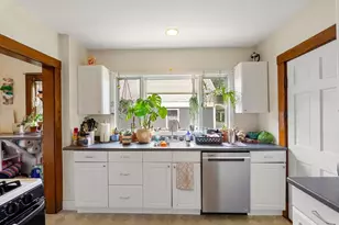 38 Hobson St, Boston, MA 02135 - Photo 22