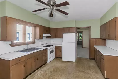 53 Calumet Rd, Holyoke, MA 01040 - Photo 12