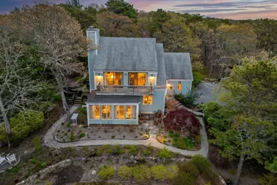 87 Rockledge Dr, Falmouth, MA 02556 - Photo 1